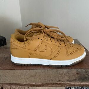 NWOB Nike Dunk Low Quilted Wheat